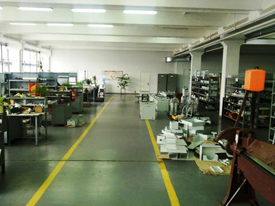 Medaparatura - the factory floor